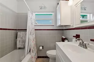 2101 Jo an Dr, Sarasota, FL 34231 - Photo 21