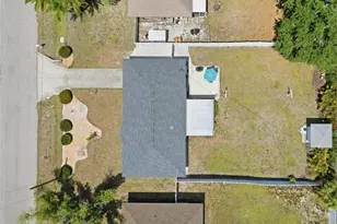 2101 Jo an Dr, Sarasota, FL 34231 - Photo 33