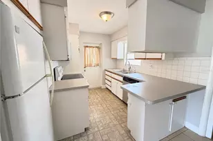3842 Hawkeye Cir, Sarasota, FL 34232 - Photo 3