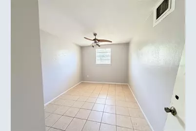 3842 Hawkeye Circle, Sarasota, FL 34232 - Photo 9