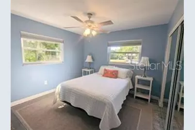 3070 Gulf Gate Drive, Sarasota, FL 34231 - Photo 13