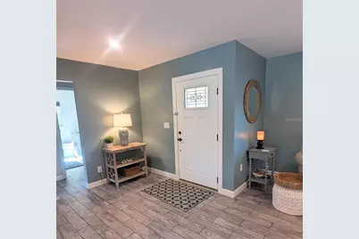 3070 Gulf Gate Drive, Sarasota, FL 34231 - Photo 3