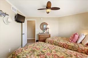 2600 Gulf Dr N, Bradenton Beach, FL 34217 - Photo 9