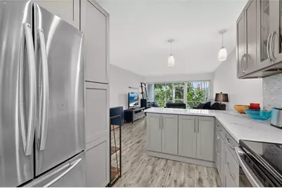 2155 Wood Street #A22, Sarasota, FL 34237 - Photo 9