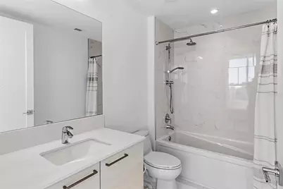 111 S Pineapple Avenue #1103, Sarasota, FL 34236 - Photo 17