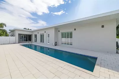 4524 Riverwood Avenue, Sarasota, FL 34231 - Photo 3