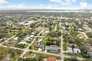 4524 Riverwood Ave, Sarasota, FL 34231 - Photo 51