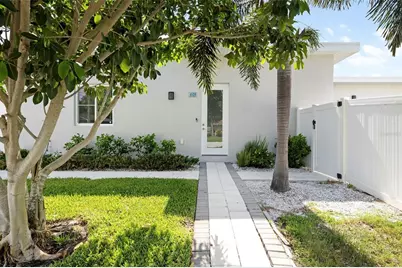 4524 Riverwood Avenue, Sarasota, FL 34231 - Photo 5