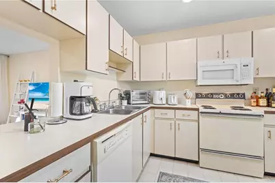 3620 Ironwood Circle #302O, Bradenton, FL 34209 - Photo 11