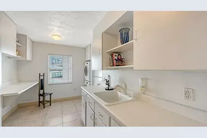 660 Golden Gate Point #51 & 52, Sarasota, FL 34236 - Photo 33