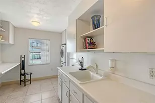 660 Golden Gate Point, Sarasota, FL 34236 - Photo 33