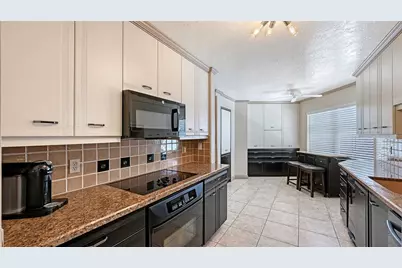 660 Golden Gate Point #51 & 52, Sarasota, FL 34236 - Photo 19