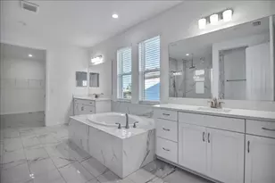 17703 Savory Mist Cir, Lakewood Ranch, FL 34211 - Photo 29