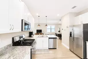 5182 Barnett Cir, Lakewood Ranch, FL 34211 - Photo 5