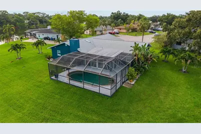 1401 Georgetowne Drive, Sarasota, FL 34232 - Photo 5