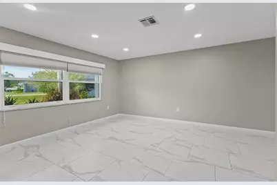 1401 Georgetowne Drive, Sarasota, FL 34232 - Photo 53