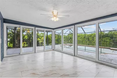 1401 Georgetowne Drive, Sarasota, FL 34232 - Photo 21