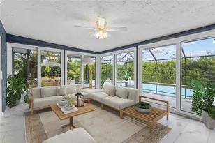1401 Georgetowne Dr, Sarasota, FL 34232 - Photo 11