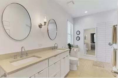 8467 Nandina Drive, Sarasota, FL 34240 - Photo 17