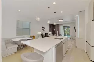 8467 Nandina Dr, Sarasota, FL 34240 - Photo 7