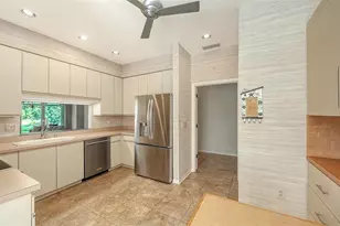 3331 Hadfield Greene, Sarasota, FL 34235 - Photo 11