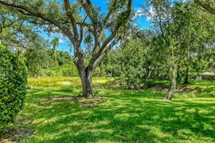 3331 Hadfield Greene, Sarasota, FL 34235 - Photo 21
