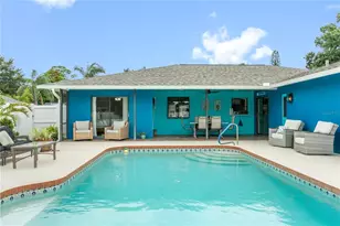 914 Plum Tree Ln, Sarasota, FL 34243 - Photo 25