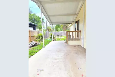 2304 Kingston Street S, Saint Petersburg, FL 33711 - Photo 3