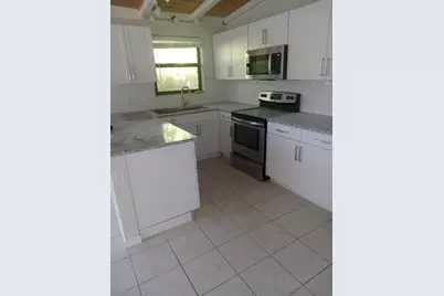 1117 Patterson Drive #Front, Sarasota, FL 34234 - Photo 5