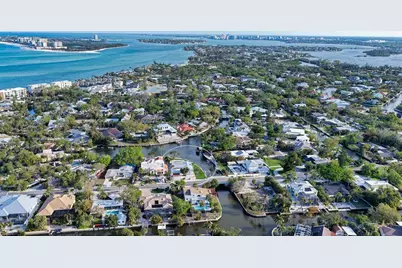 339 Treasure Boat Way, Sarasota, FL 34242 - Photo 9