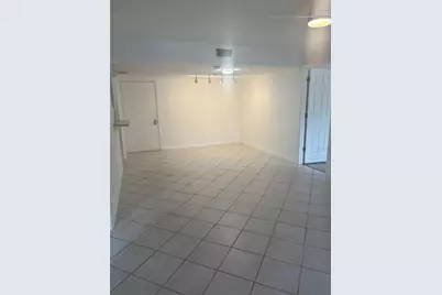 503 Albee Farm Road #B28, Venice, FL 34285 - Photo 3