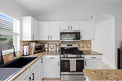 6222 Blueflower Court, Bradenton, FL 34202 - Photo 7