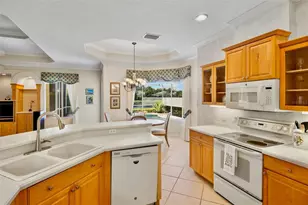 4859 Sabal Lake Cir, Sarasota, FL 34238 - Photo 15