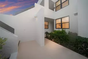 713 Bayport Wy, Longboat Key, FL 34228 - Photo 1