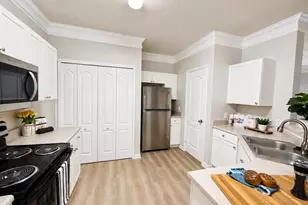 8813 Villa View Cir, Orlando, FL 32821 - Photo 5