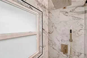 2770 Wood St, Sarasota, FL 34237 - Photo 27