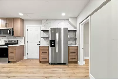 2770 Wood Street, Sarasota, FL 34237 - Photo 11