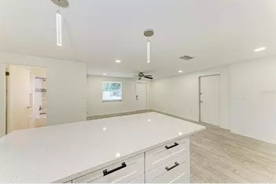 4319 Augustine Avenue, Sarasota, FL 34231 - Photo 7