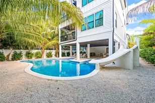 211 Grant Dr, Sarasota, FL 34236 - Photo 67