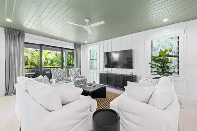 211 Grant Drive, Sarasota, FL 34236 - Photo 5