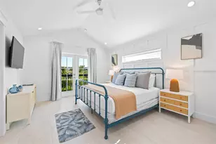 211 Grant Dr, Sarasota, FL 34236 - Photo 49