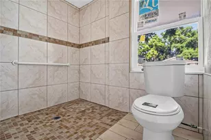 4734 Delmonte Ave, Sarasota, FL 34235 - Photo 17