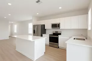 13008 Sassafras Trl, Parrish, FL 34219 - Photo 5