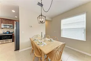 12662 Shimmering Oak Cir, Venice, FL 34293 - Photo 17
