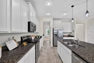 6541 Devesta Loop, Palmetto, FL 34221 - Photo 17