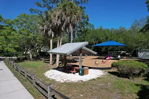 1556 Eastbrook Dr, Sarasota, FL 34231 - Photo 53