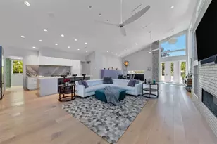1556 Eastbrook Dr, Sarasota, FL 34231 - Photo 11