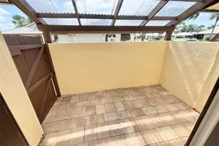44 Sandstone Cir, Venice, FL 34293 - Photo 41