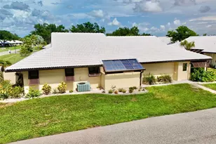44 Sandstone Cir, Venice, FL 34293 - Photo 3