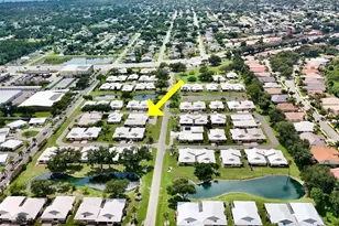44 Sandstone Cir, Venice, FL 34293 - Photo 5